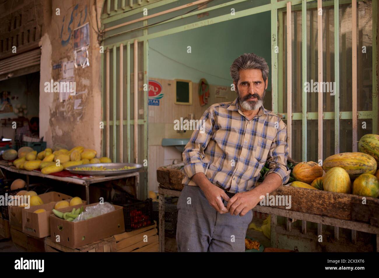 Iranische Obst und Gemüse Verkäufer, Yazd, Iran Stockfoto