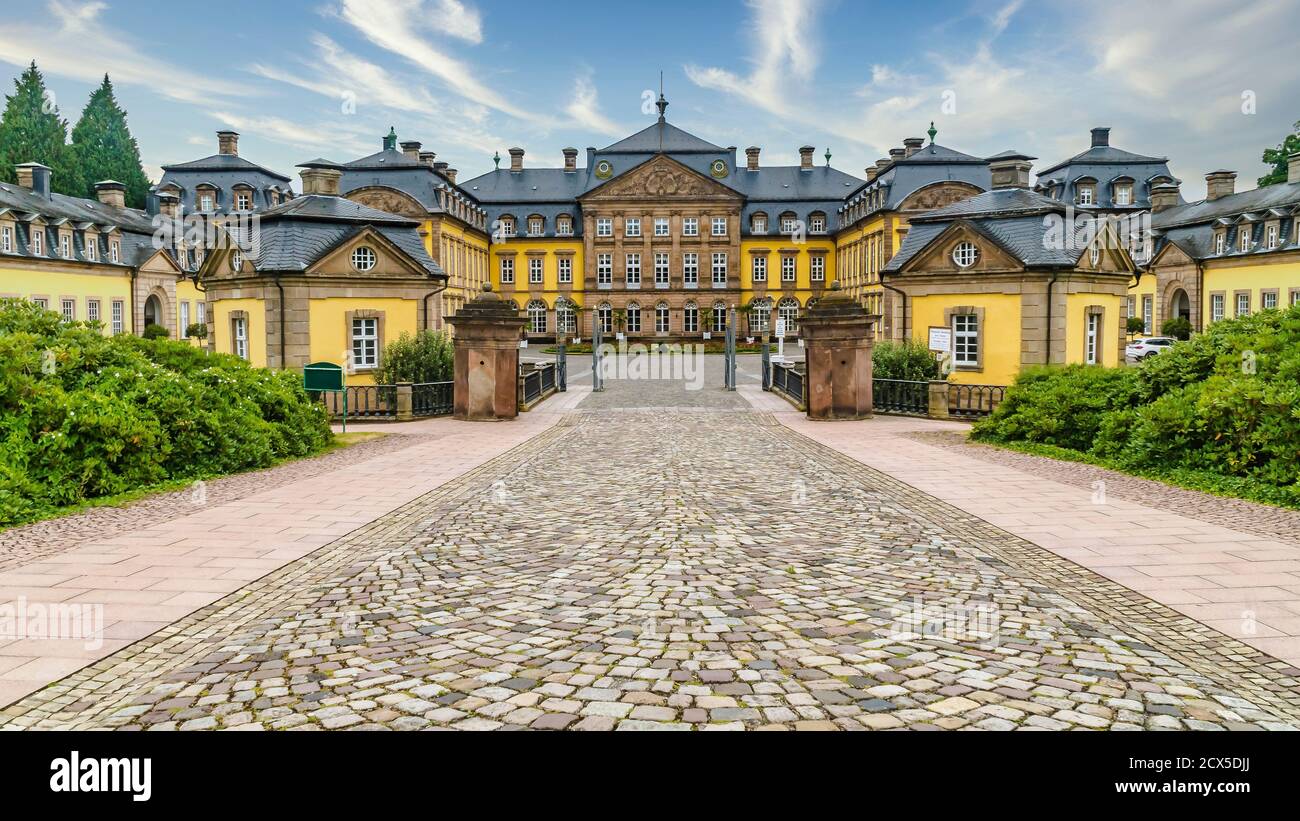 BAD AROLSEN DEUTSCHLAND - 2019-07-16: Schloss Arolsen. Historische Sehenswürdigkeit in Bad Arolsen, Hessen Stockfoto