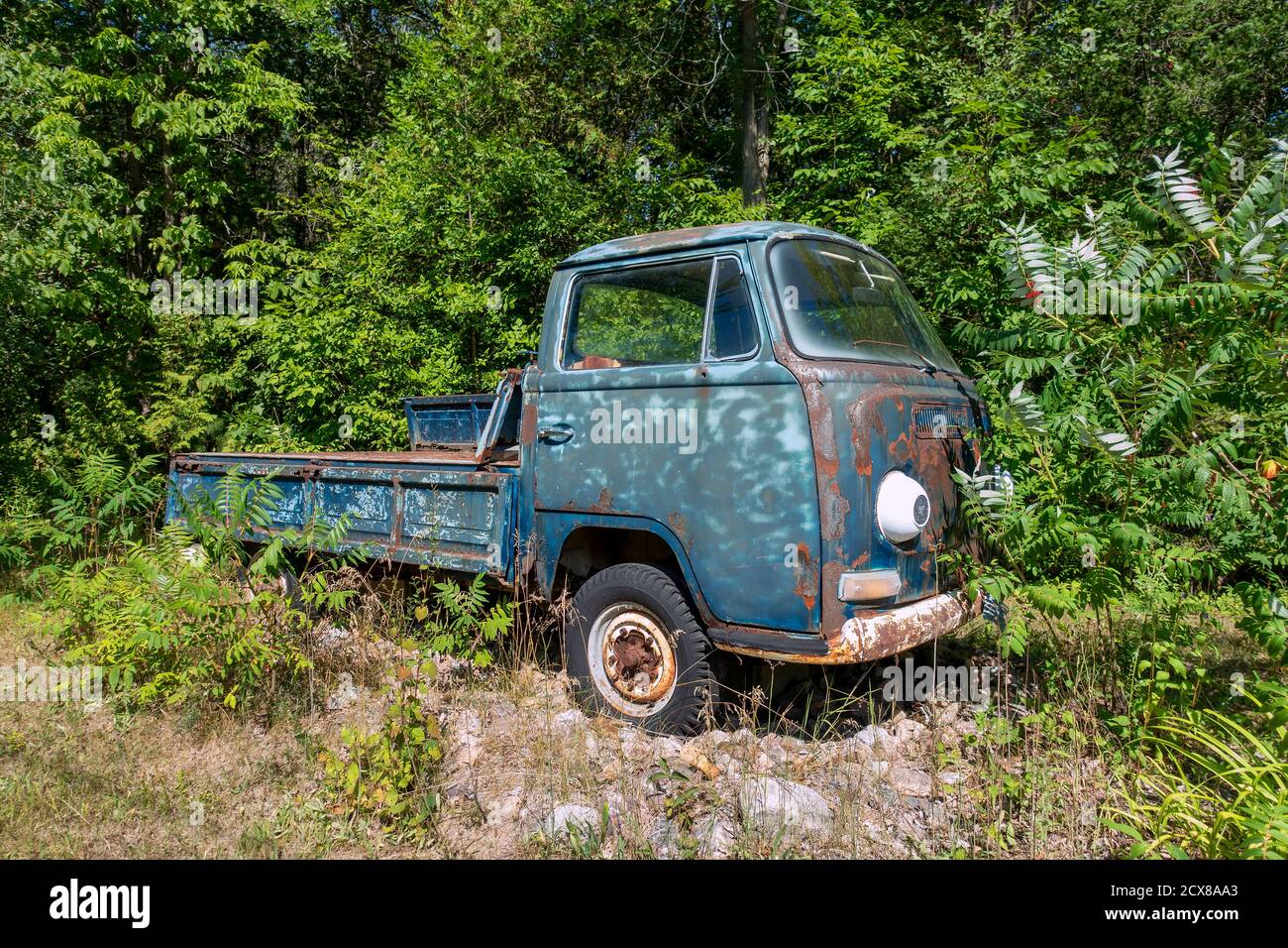 Verlassene VW Typ 2 LKW Stockfoto