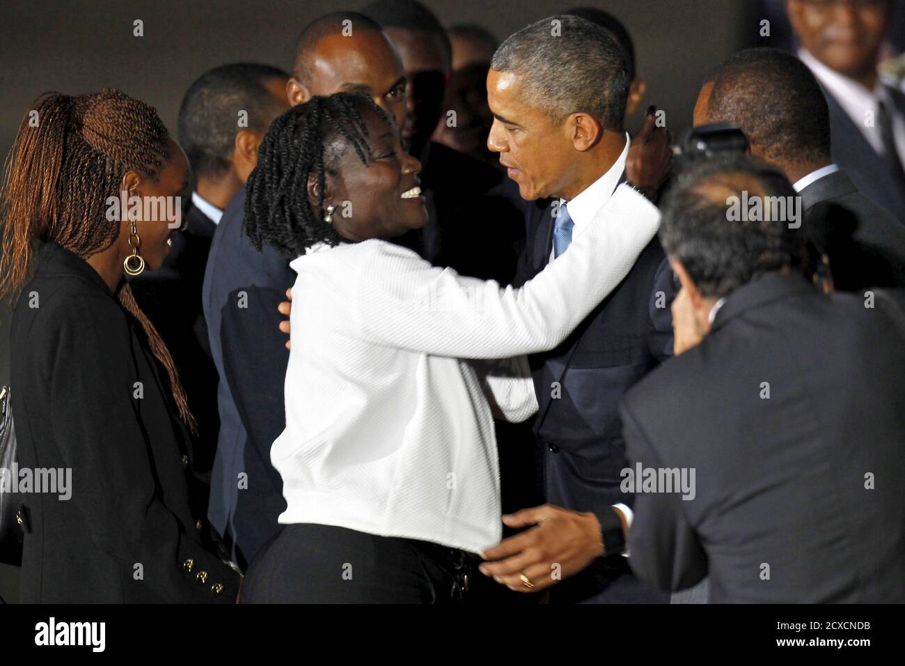 Auma Obama Fotos Und Bildmaterial In Hoher Auflosung Alamy