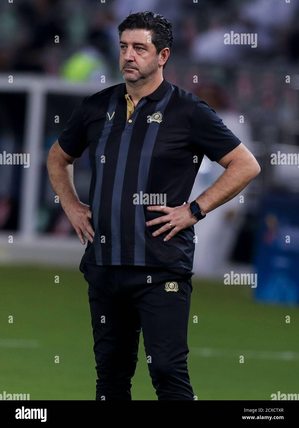 Doha, Katar. September 2020. Al Nassr-Cheftrainer Rui Vitoria reagiert während des AFC Champions League-Viertelfinalmatches zwischen Al Ahli Saudi FC und Al Nassr aus Saudi-Arabien im Jassim bin Hamad Stadium in Doha, der Hauptstadt von Katar, 30. September 2020. Al Nassr gewann 2:0. Quelle: Nikku/Xinhua/Alamy Live News Stockfoto