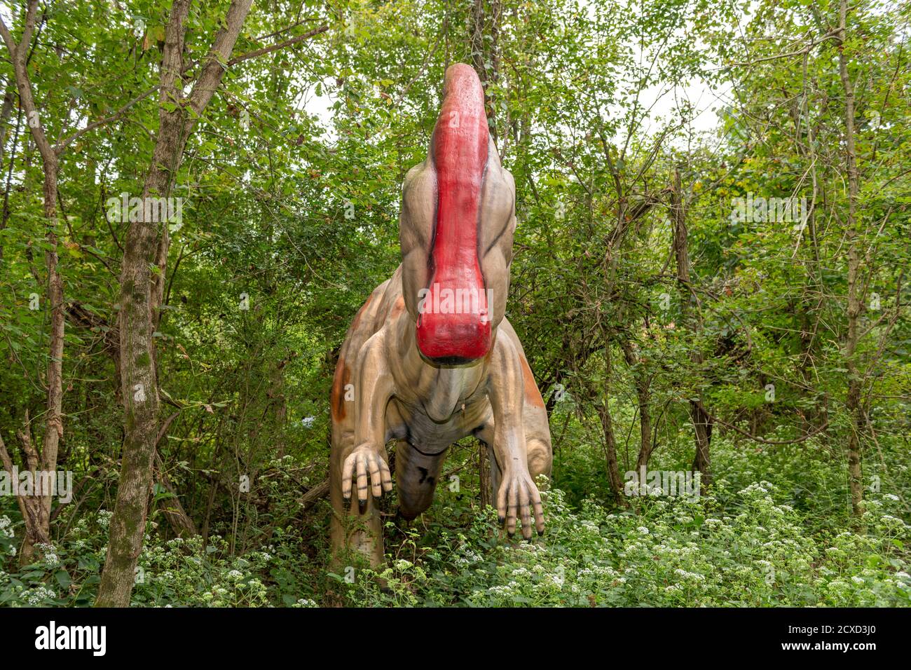 Cave City Kentucky, USA 09-24-20 Dinosaur World ist ein großartiges Outdoor-Ziel für Kinder mit lebensgroßen Dinosauriernachbildungen und praktischen Aktivitäten. Stockfoto