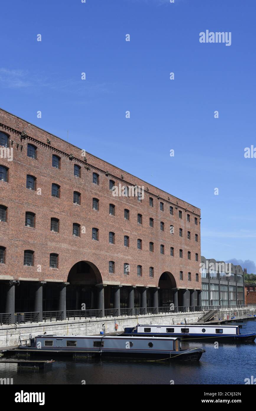 Titanic Hotel, Liverpool, England, Großbritannien. Teil der Sanierung des historischen Stanley Dock Komplexes. Stockfoto