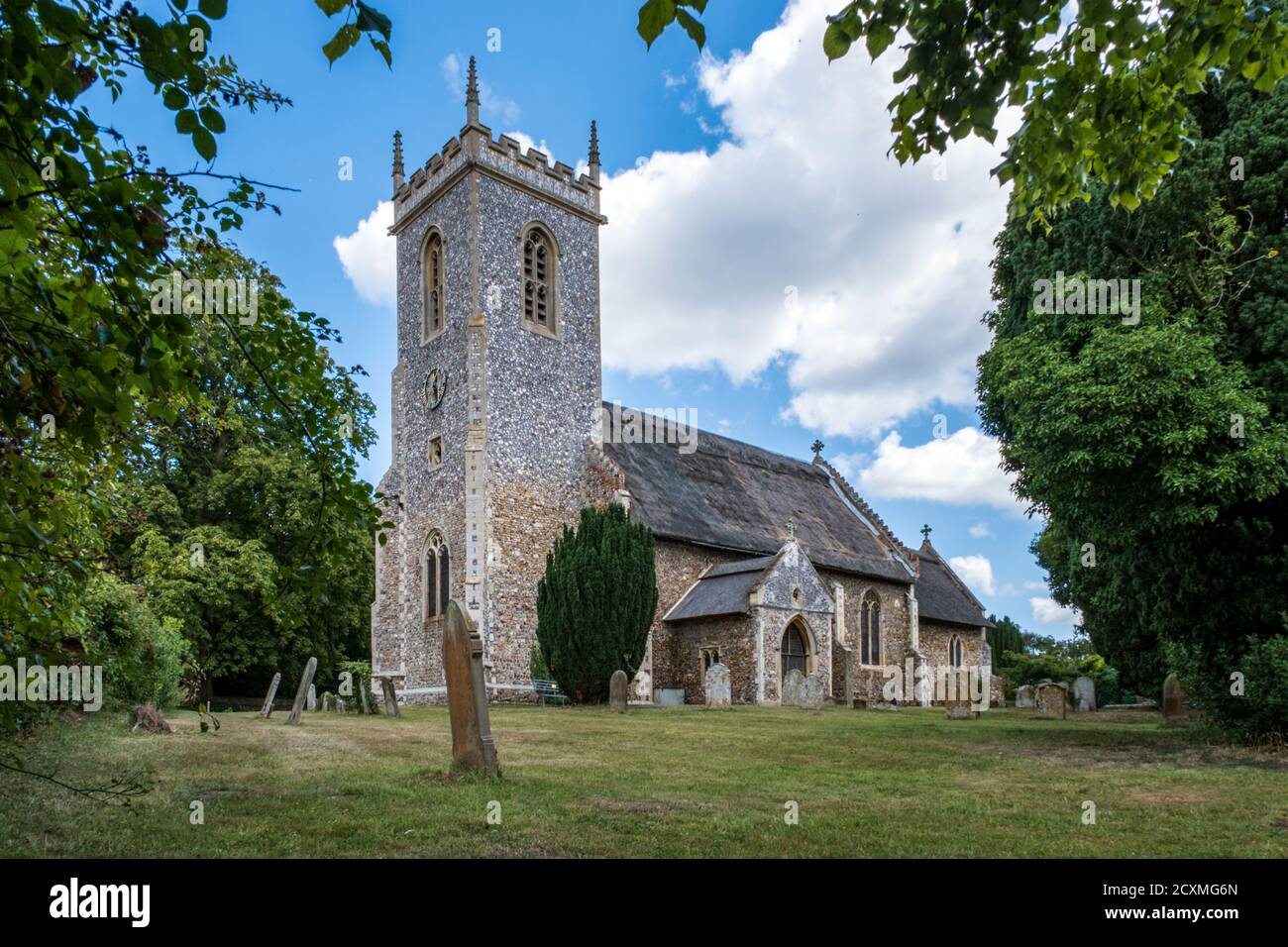 Die Pfarrkirche St. Fabian & St. Sebastian, Woodbastwick, Norfolk, England Stockfoto