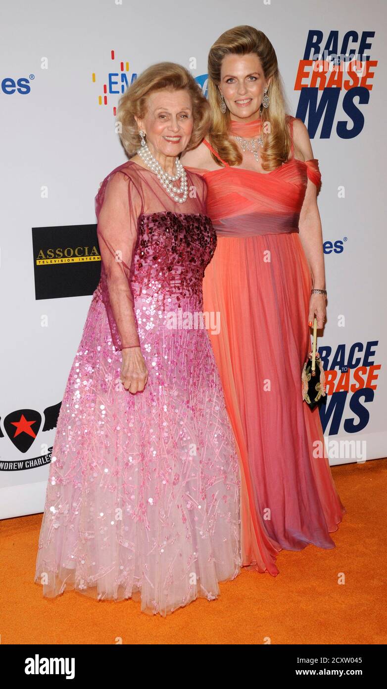 With His Daughter Nancy Stockfotos Und Bilder Kaufen Alamy