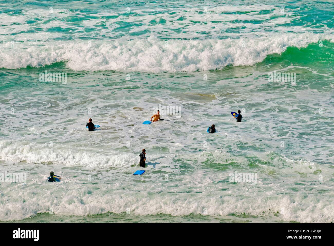 Surfen in North Cornwall, England. Stockfoto Surfen in North Cornwall, England. Stockfoto