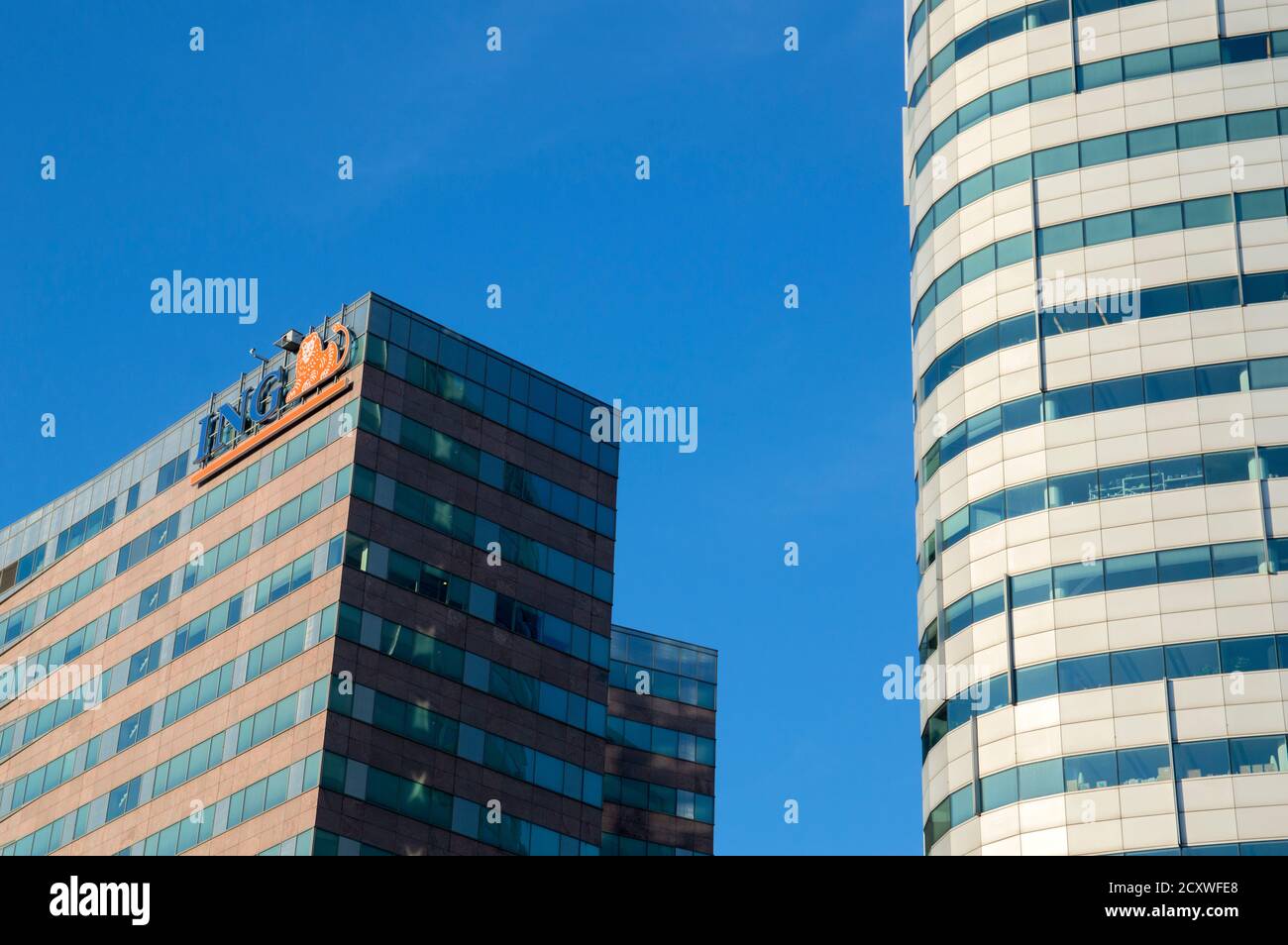 ING Building und Deutsche Bank Niederlande in Amsterdam ...