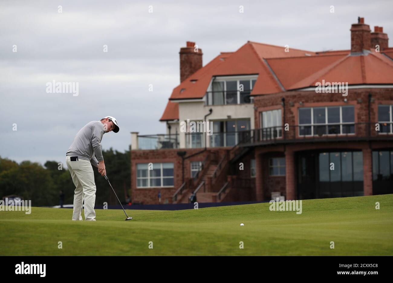 Schottlands Robert MacIntyre auf dem 9. Green während der ersten Runde der Aberdeen Standard Investments Scottish Open im Renaissance Club, North Berwick. Stockfoto