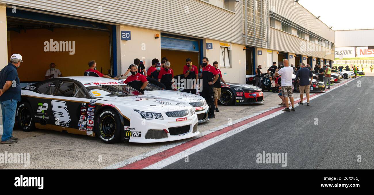 Nascar Fahrer In Der Boxengasse Stockfotos Und Bilder Kaufen Alamy