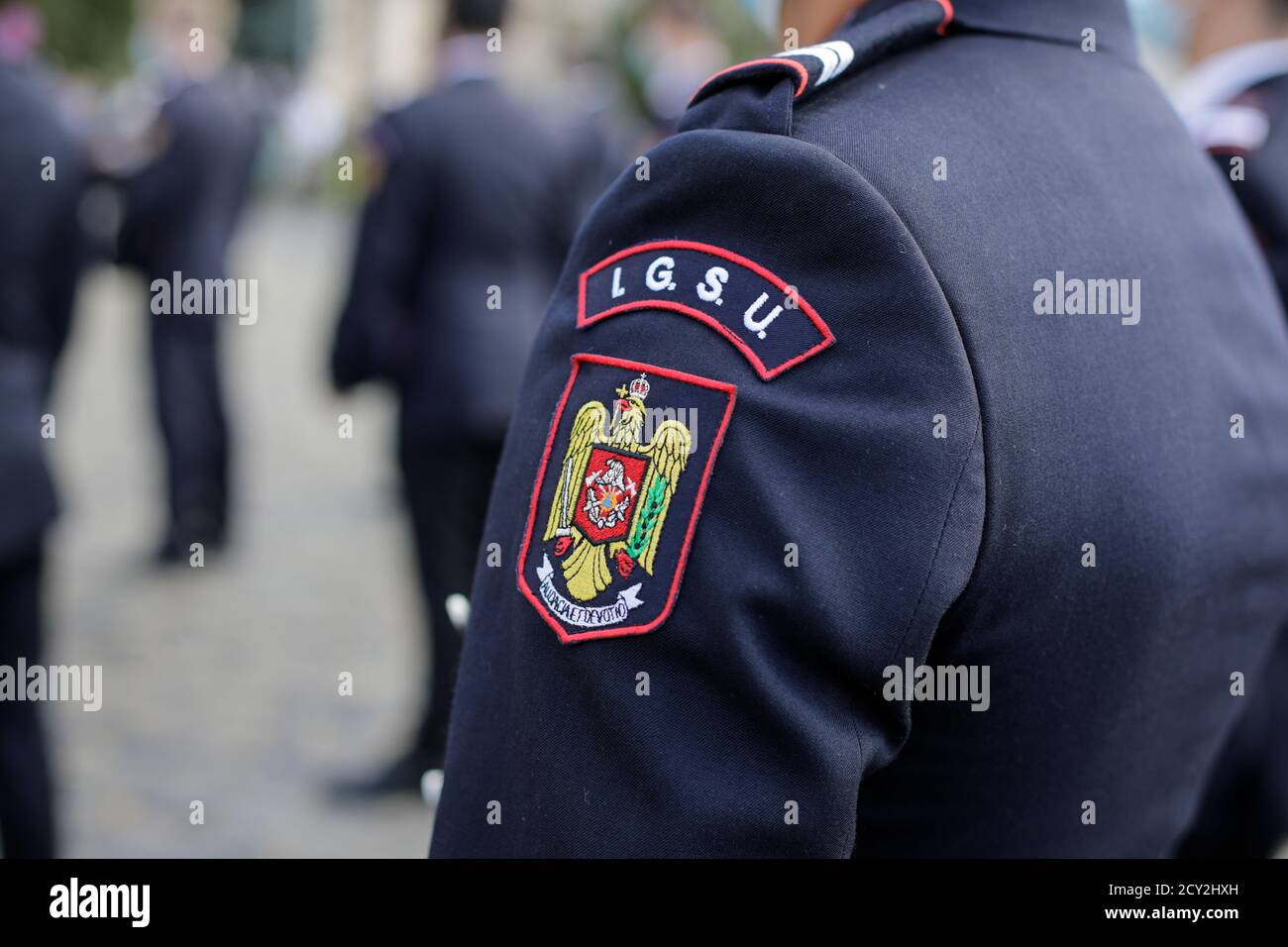 Bukarest, Rumänien - 14. September 2020: Details mit dem Emblem der IGSU (Rumänische Generalinspektion für Notsituationen) auf einer Uniform. Stockfoto