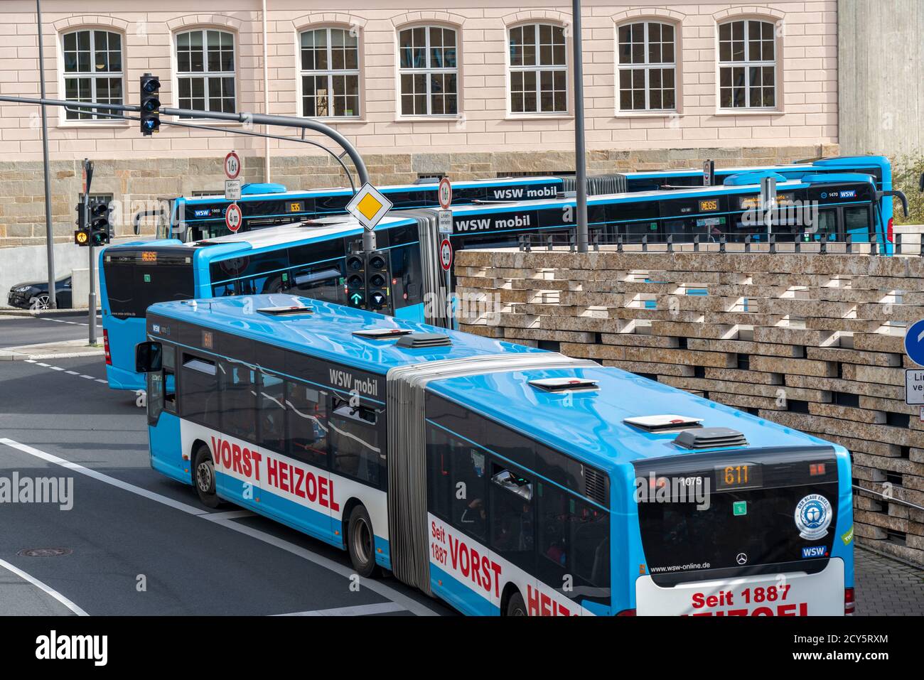 fahren die busse heute in wuppertal