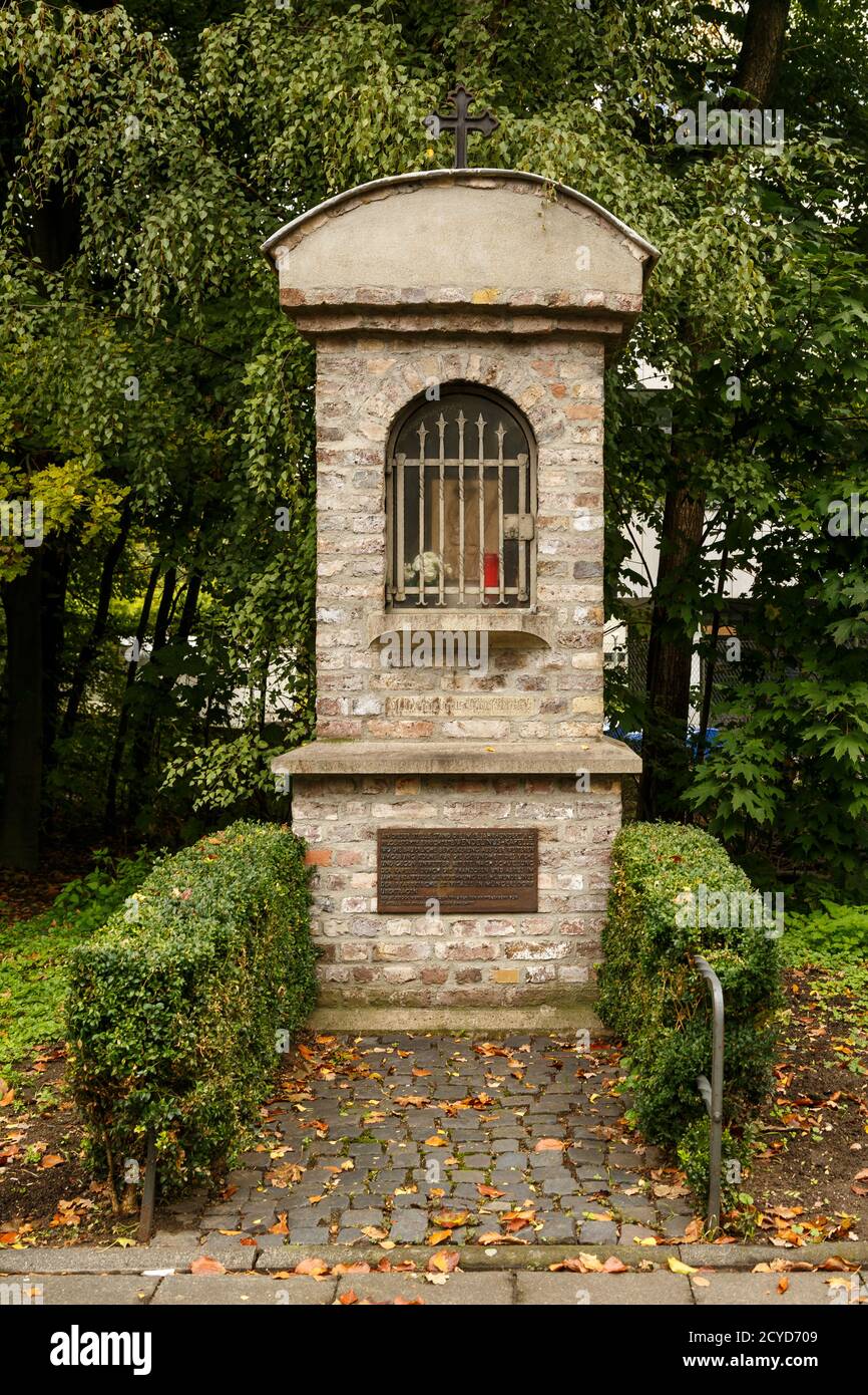 Köln, Deutschland: Wegweiser des St. Wendelinus in Müngersdorf an der Stelle einer mittelalterlichen Wallfahrtskapelle. Entfernt 1834. Stockfoto