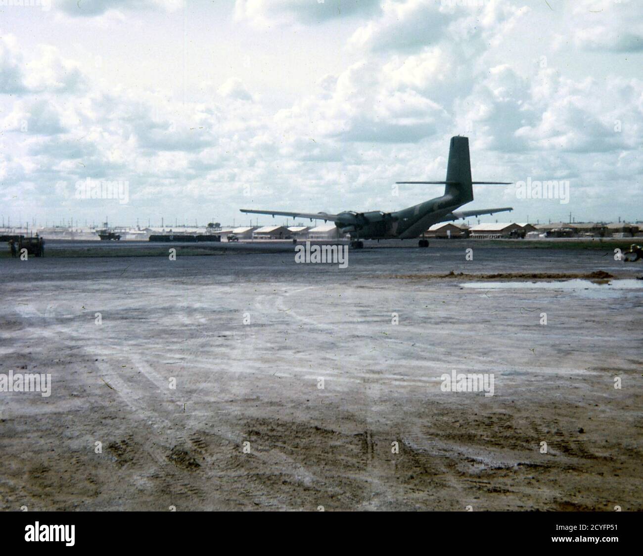USA Vietnam-Krieg / Vietnamkrieg - Basislager Cu Chi / Army Airfield Cu Chi - De Havilland von Kanada CV-2B Caribou Stockfoto