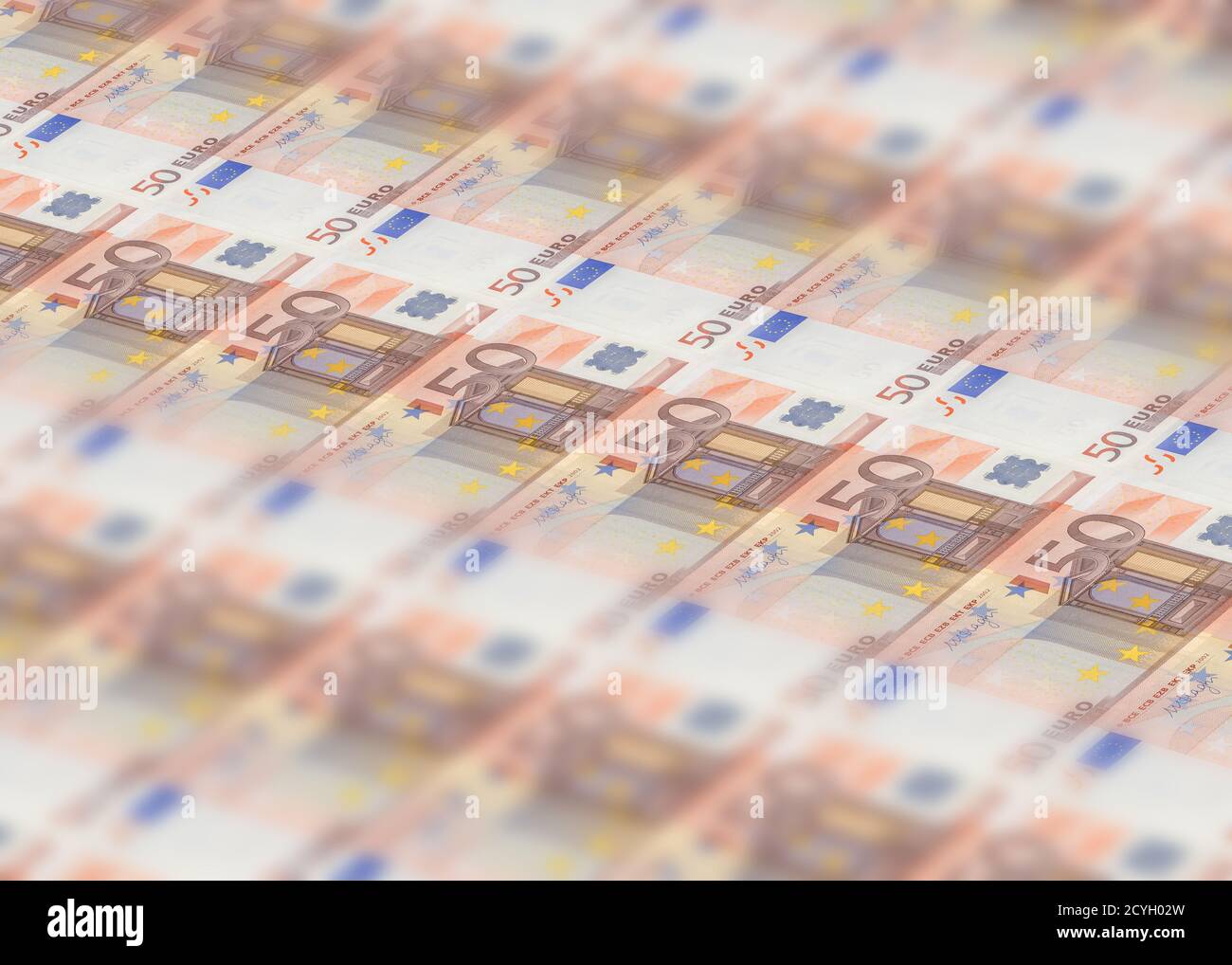 Millionen Banknoten stapeln 50 Euro mit Mario Draghi-Zeichen, EZB-Präsident. Konzept des Gelddrucks aus der europäischen Münzstätte und der europäischen Stockfoto