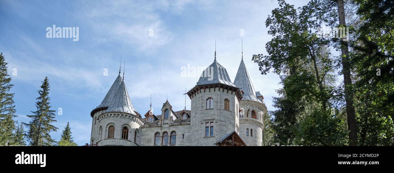 Schloss Savoia - Gressoney-Saint-Jean, Region Aostatal, Italien. Stockfoto