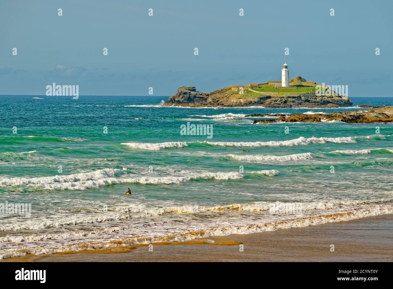 Godrevy Leuchtturm an der nordkornischen Küste, Cornwall, England. Stockfoto