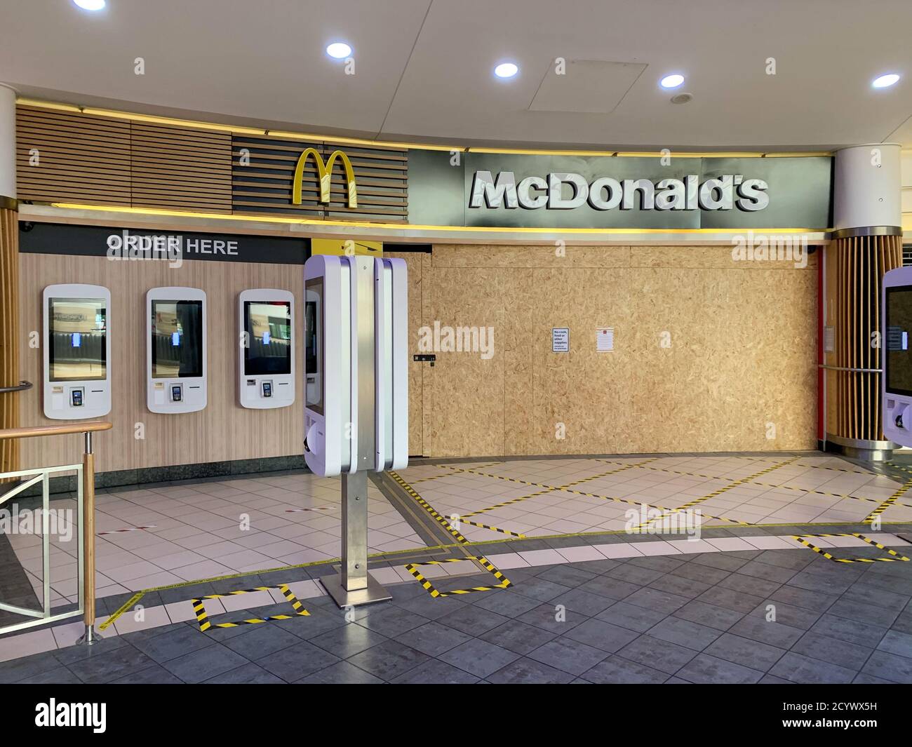 McDonalds während der Covid-Krise bei den Cambridge-Diensten aufgewirbelt. Stockfoto