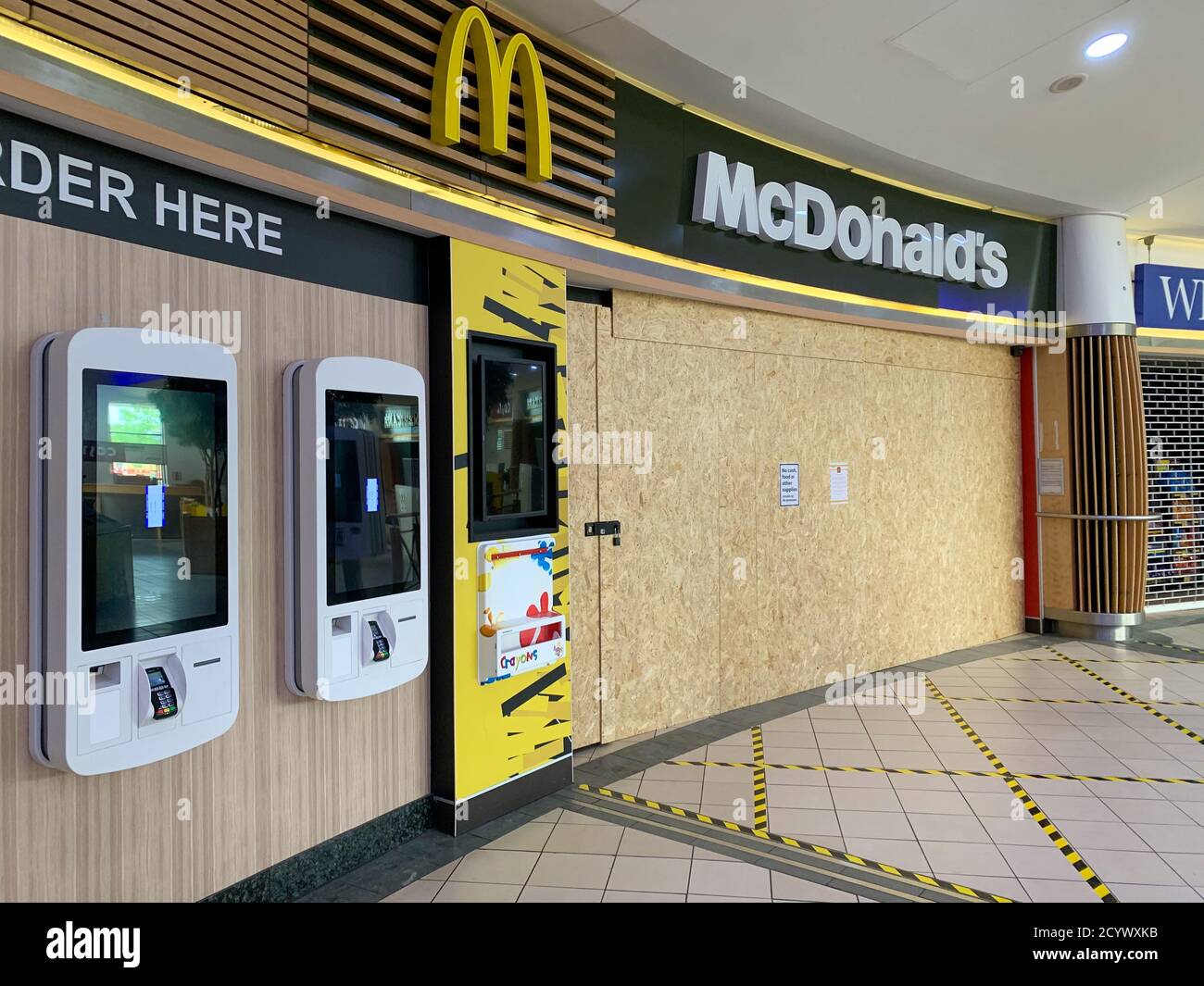 McDonalds während der Covid-Krise bei den Cambridge-Diensten aufgewirbelt. Stockfoto