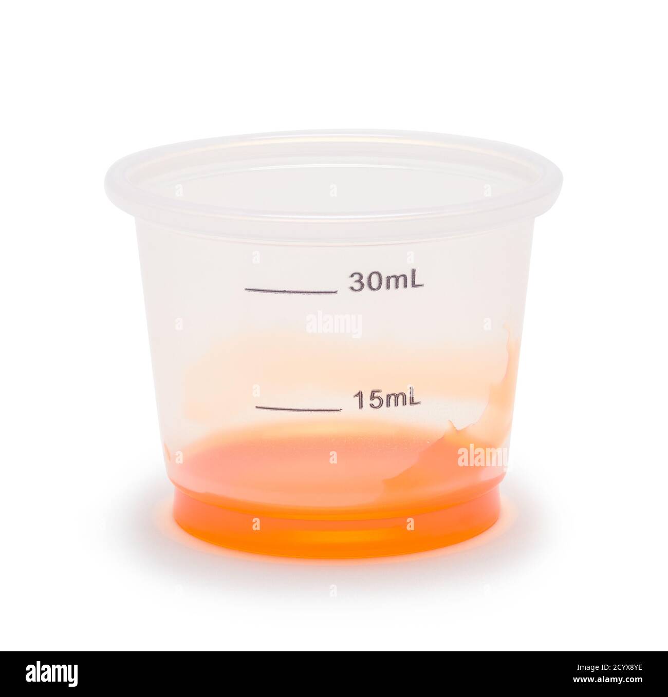 Gebrauchte Medizin Tasse isoliert auf weißem Hintergrund. Stockfoto