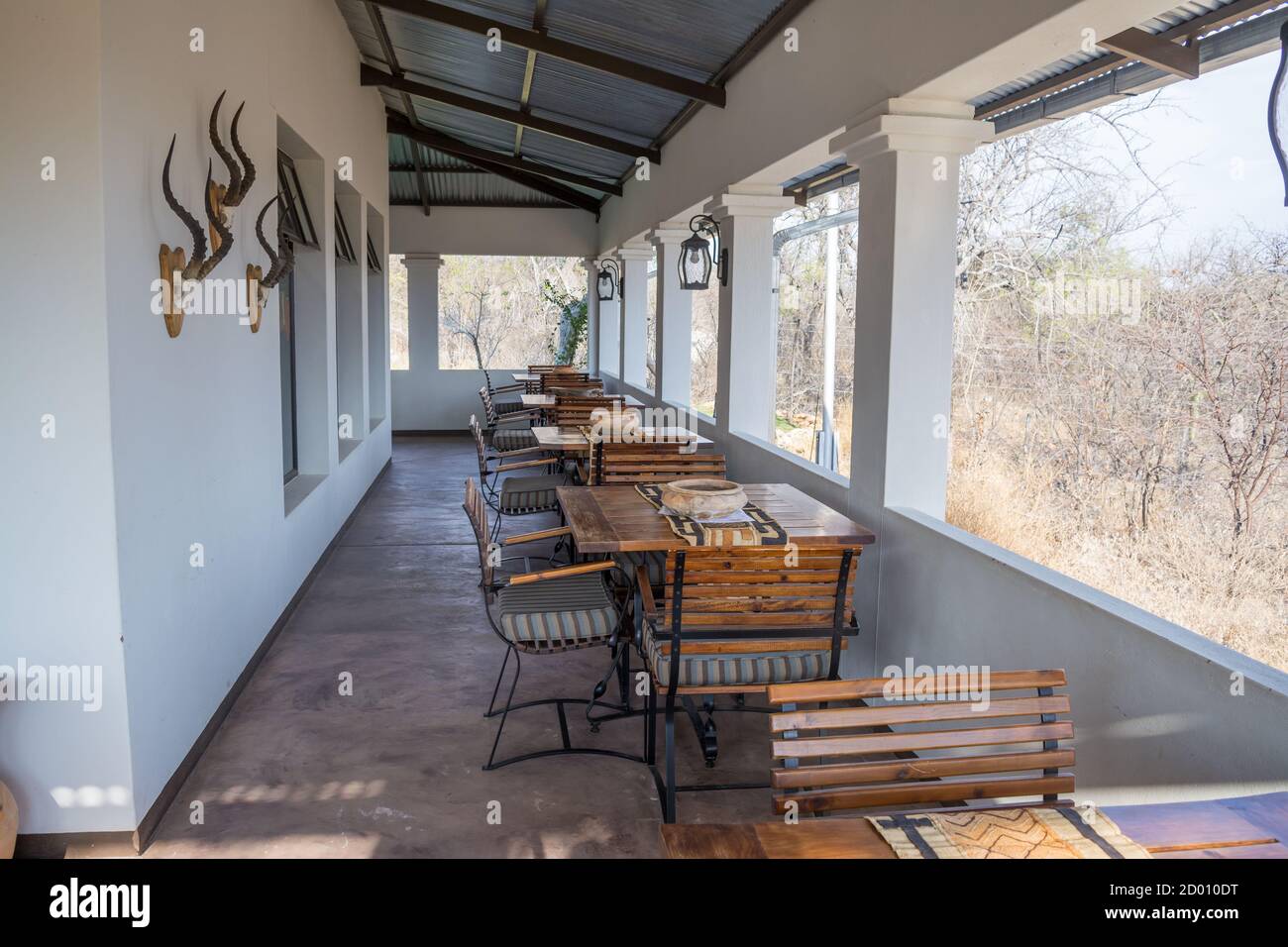 Speisesaal, Esszimmer im Onguma Safari Camp, Namibia, Afrika Stockfoto