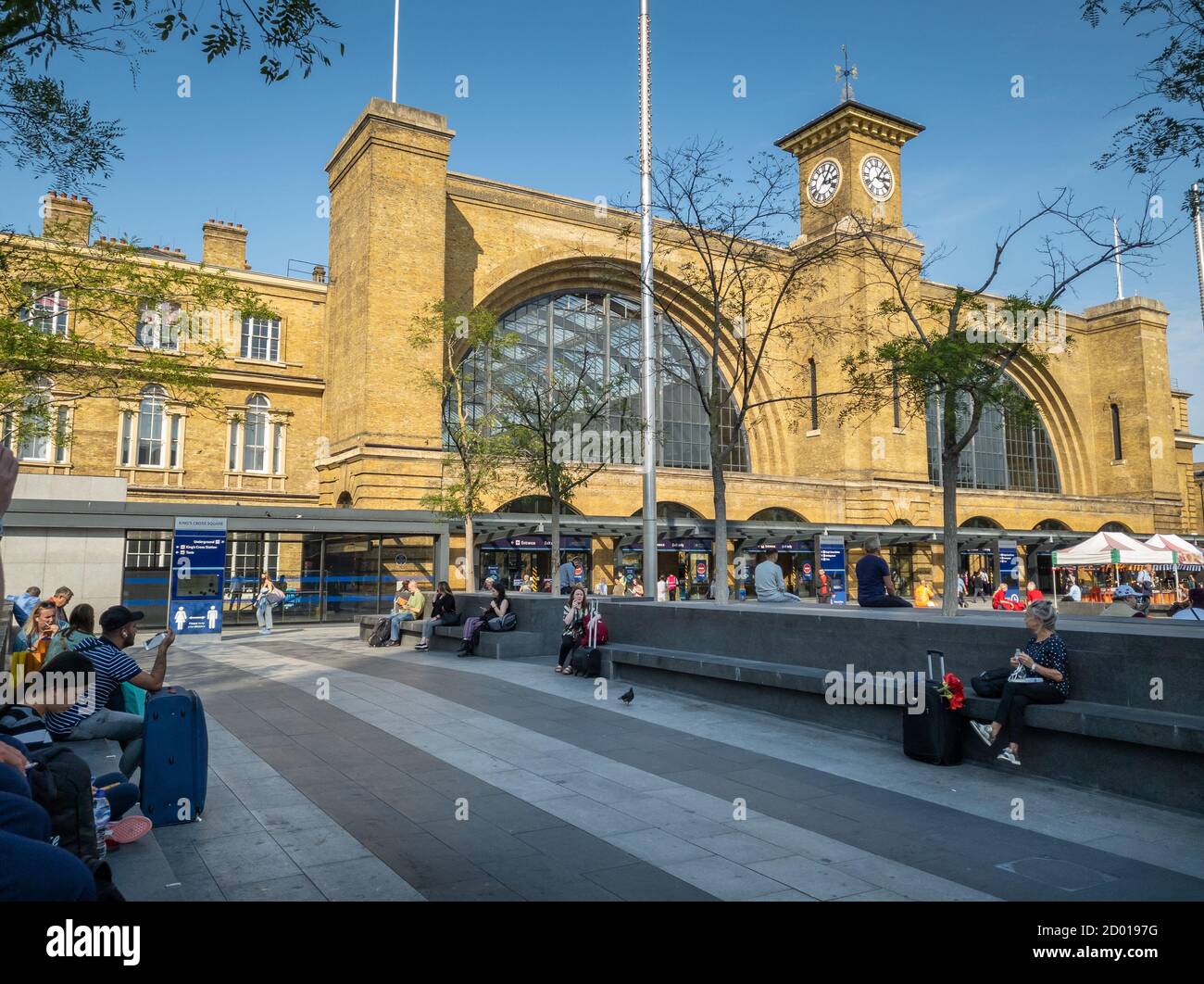 Die historische Fassade des London Kings Cross Railway Station. Stockfoto