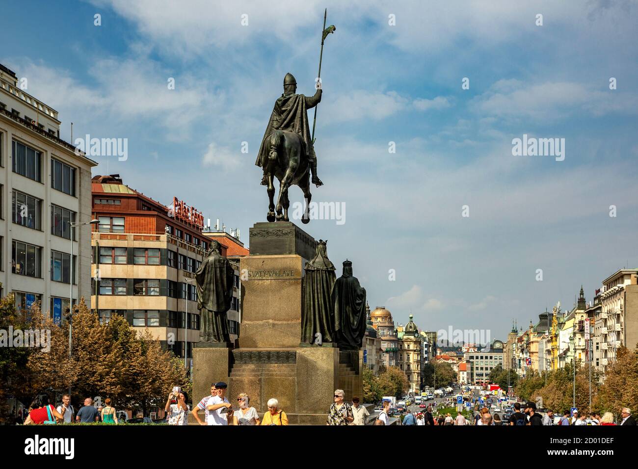 St. Wenzel Statue mit Blick auf Wenzelsplatz, Neustadt, Prag, Tschechische Republik Stockfoto