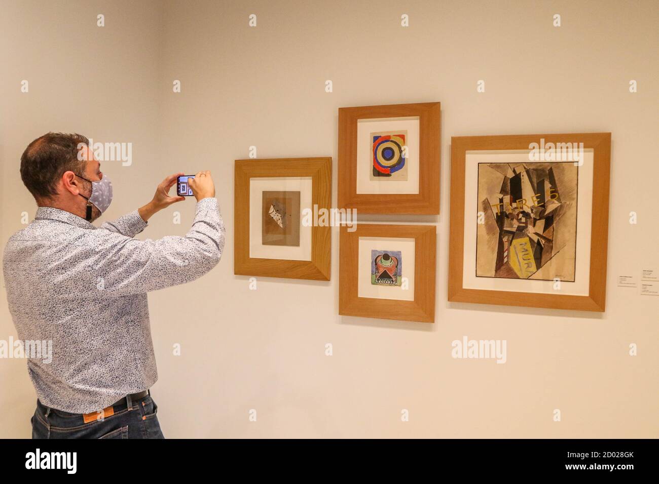 2. Oktober 2020: 2. Oktober 2020 (Malaga) Einweihung der Wechselausstellung 'Vanguardia dibujada' im Museo Carmen Thyssen in Malaga mit den Künstlern Manuel Ãngeles Ortiz, Alexander Archipenko, Rafael Barradas, Francisco Bores, José Caballero, Salvador DalÃ-, Sonia Delaunay, 'scar DomÃ-nguez, Lyonel Feininger, Luis FernÃ¡ndez, Albert Gleizes, Julio GonzÃ¡lez, Ismael GonzÃ¡lez de la Serna, Juan Gris, George Grosz, Manolo Hugué, André Lhote, Maruja Mallo, Henri Matisse, Joan MirÃ³, LÃ¡szlÃ³ Moholy-Nagy, BenjamÃ-n Palencia, Francis Picabia, Pablo Picasso, JoaquÃ-n Torres-GarcÃ-a, Re Stockfoto