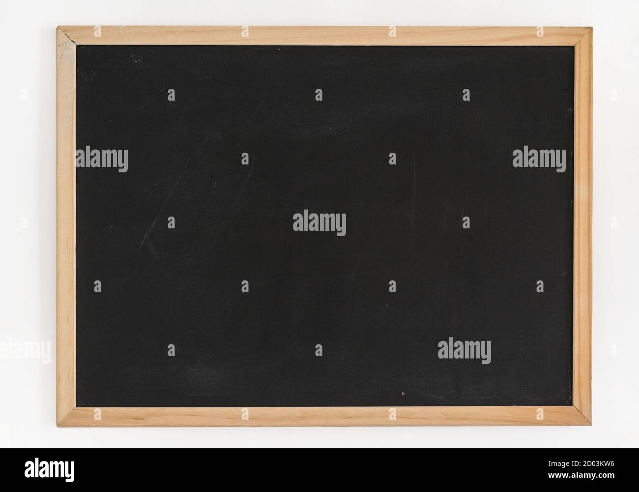 Blackboard isoliert auf weißem Hintergrund. Stockfoto