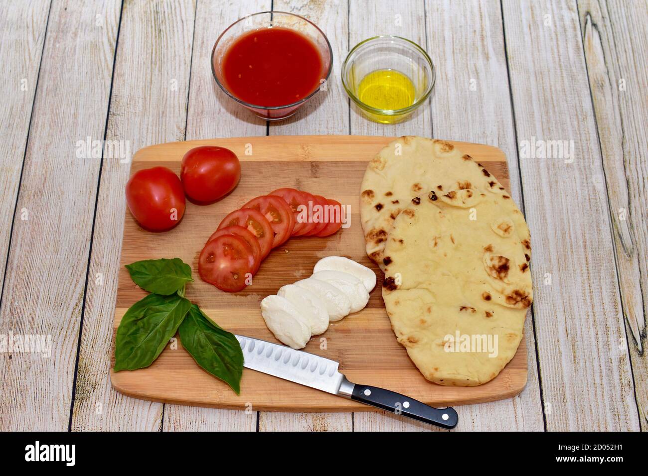 Frische Bio-gesunde einfache Mahlzeit Kit Zutaten bereit, um zuzubereiten Köstliche italienische Mahlzeiten mit Freunden und Familie zu teilen Stockfoto