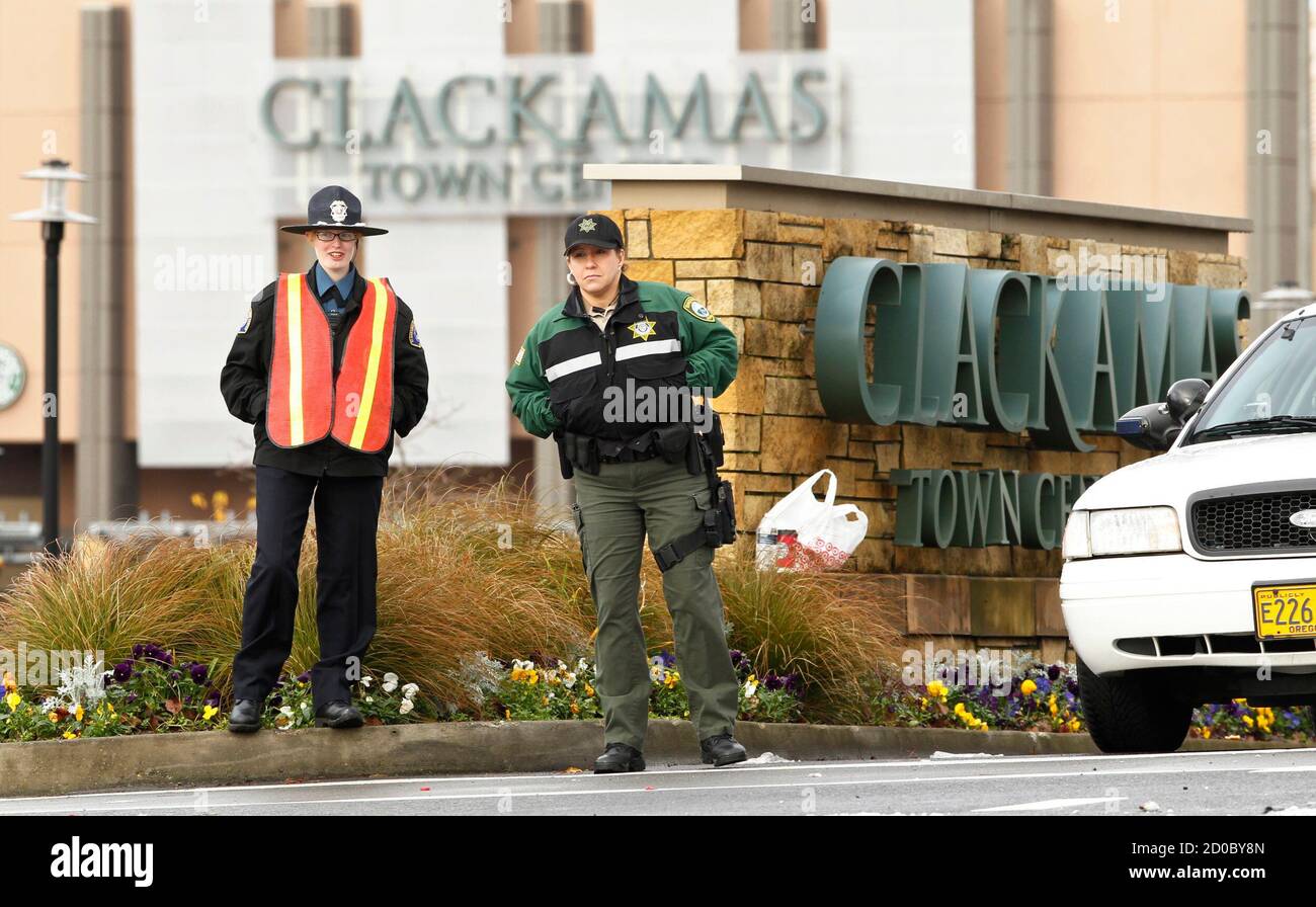 Spezialist Fur Polizeibeamte Stockfotos Und Bilder Kaufen Alamy
