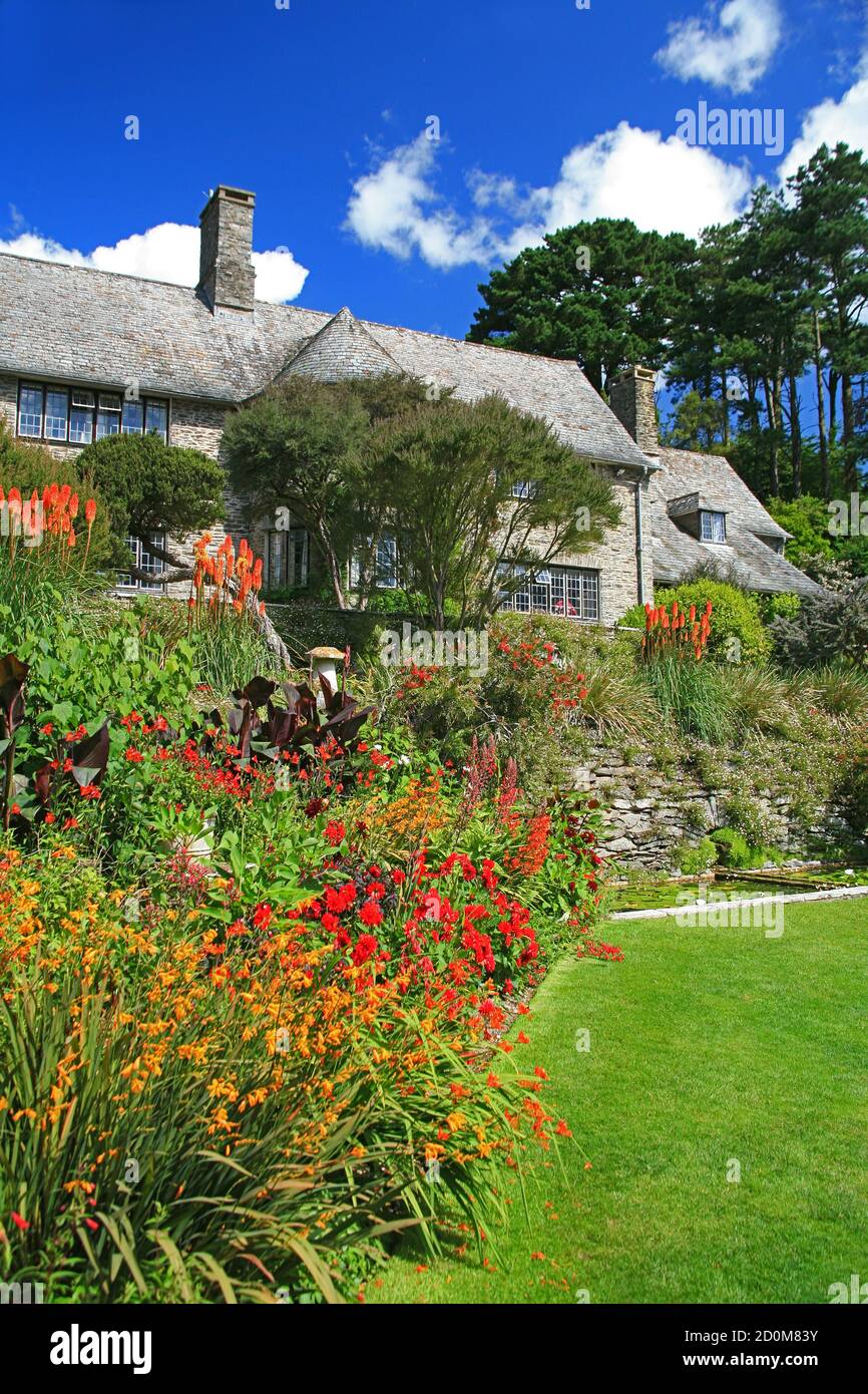 Die "heiße Grenze" vor dem Coleton Fishacre House, einem Art & Crafts Stil ehemaligen Heimat von Rupert D'Oyly-Carte, Kingsbridge, Devon, England, Großbritannien Stockfoto