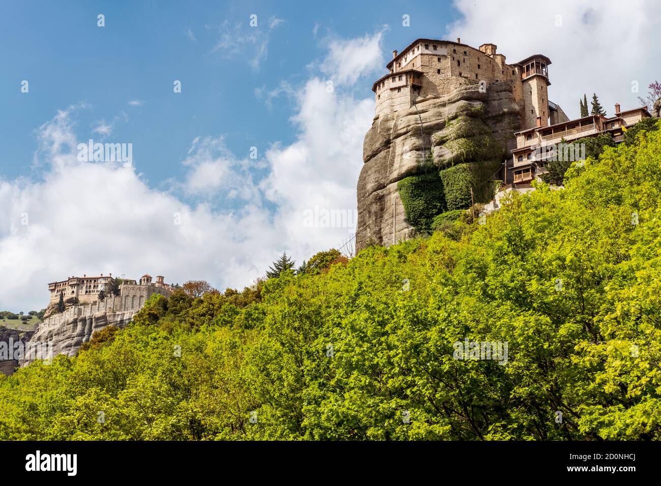 Das Kloster des Heiligen Nikolaus auf einem Felsen in Meteora, Griechenland. Stockfoto