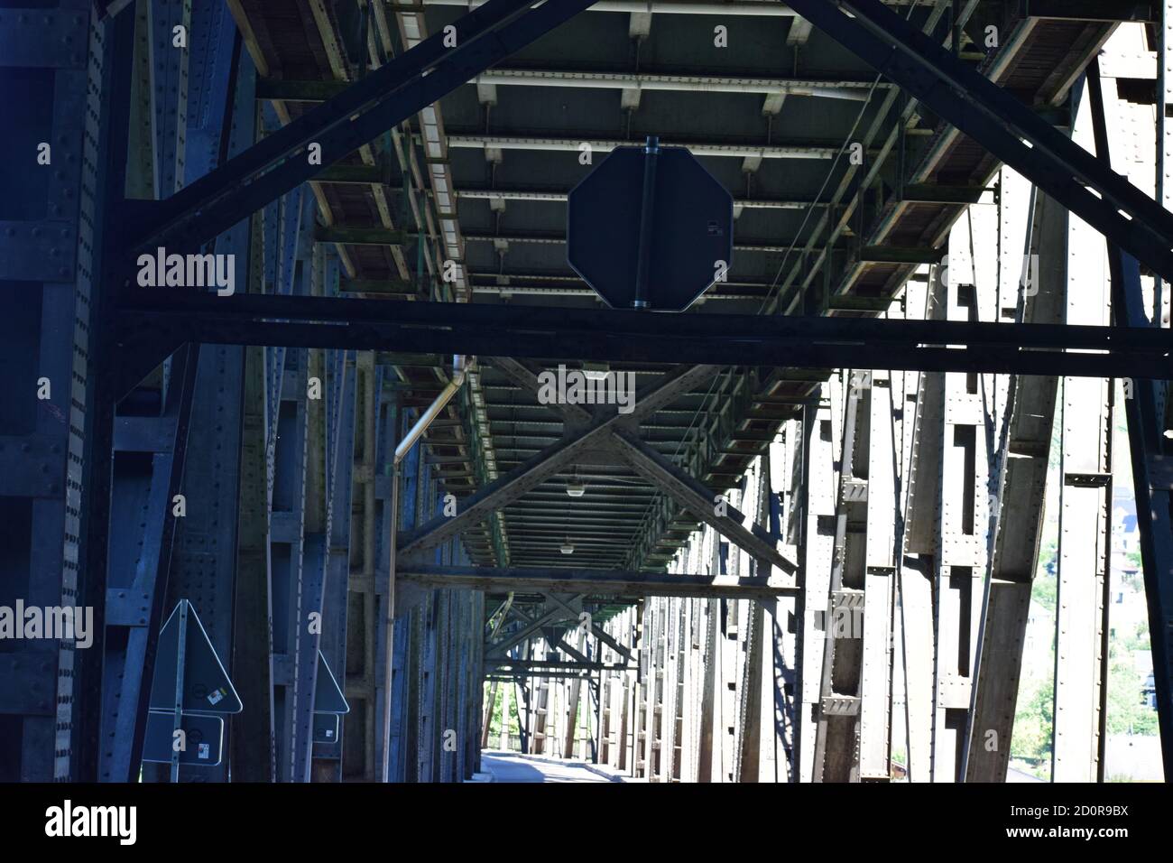 Doppelstockbrücke Alf - Bullay Stockfoto