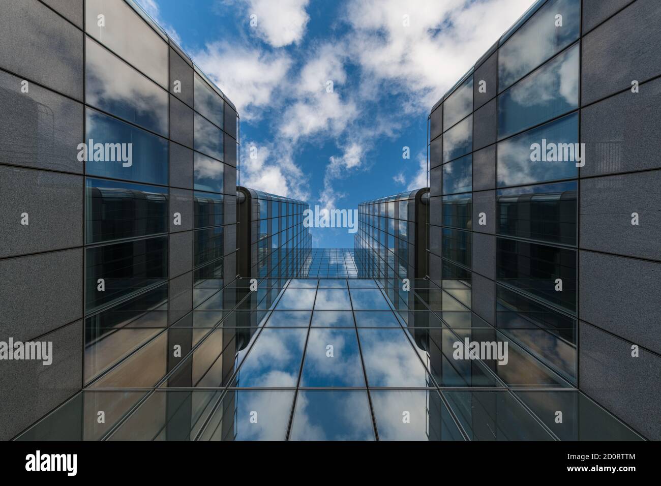 Das Bürogebäude der Financial Conduct Authority in Canary Wharf, London, Großbritannien Stockfoto