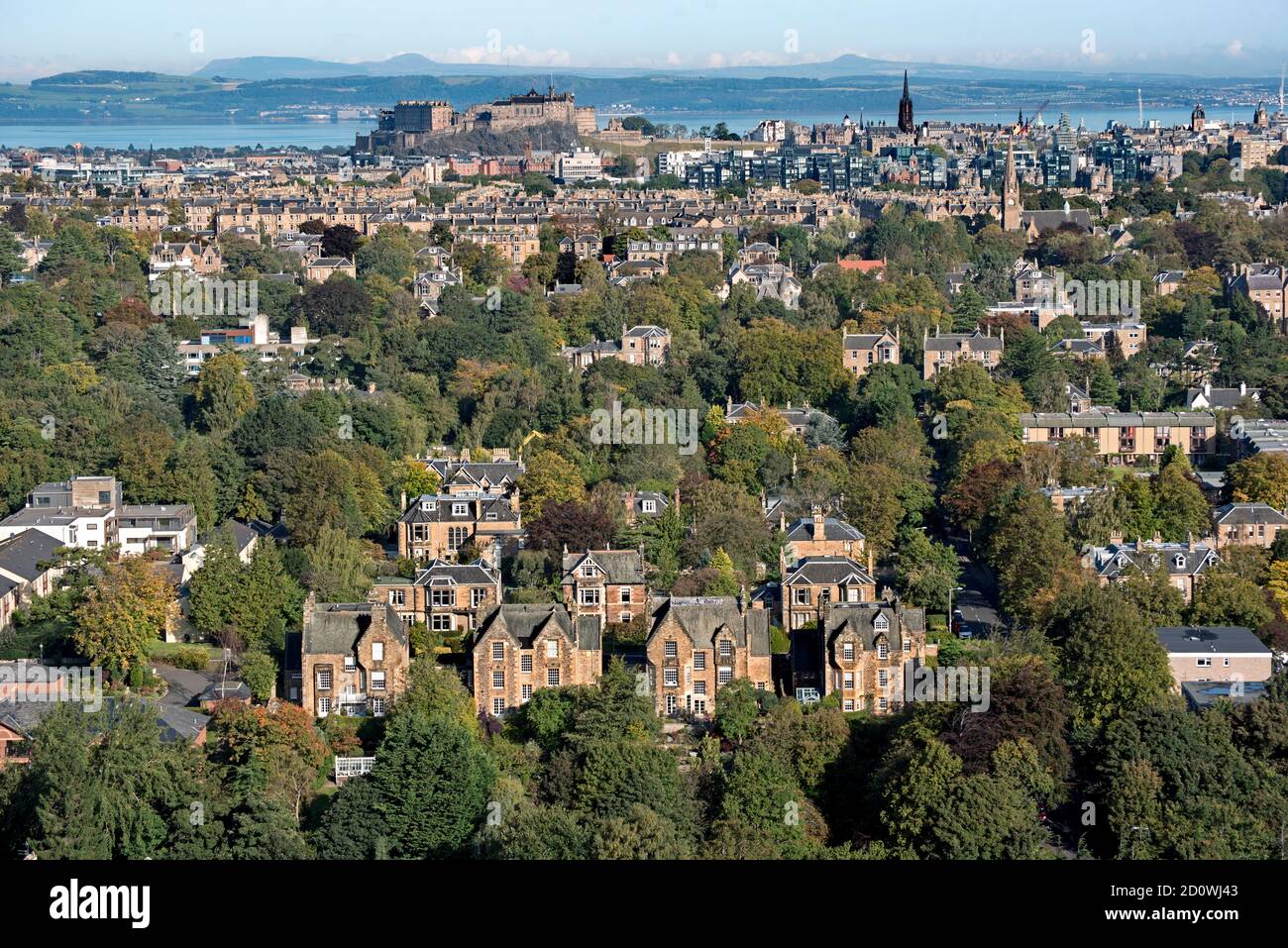 Edinburgh, The Castle und Fife Beyond aus Sicht von Blackford Hill. Stockfoto