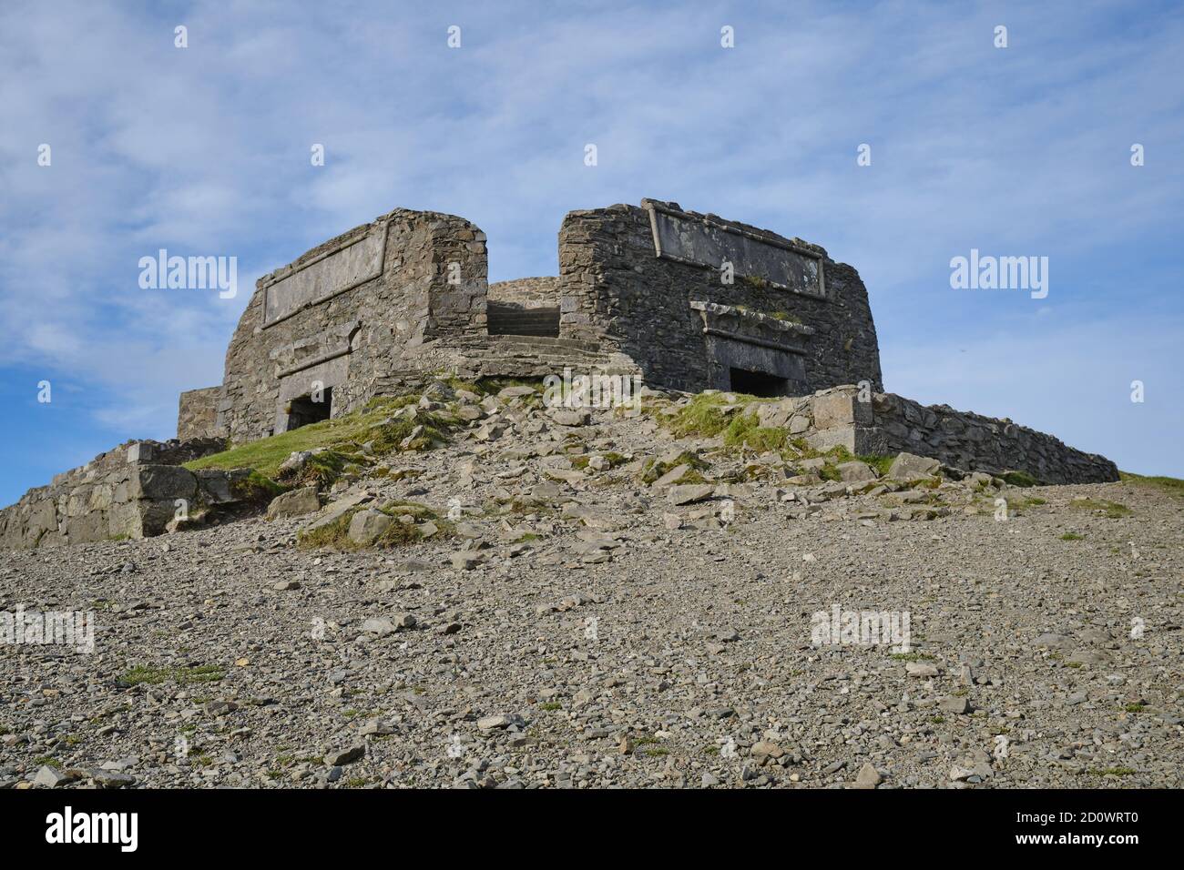 Ruine des Jubilee Tower auf Moel Famau in den Clwydian Hills, Wales Stockfoto