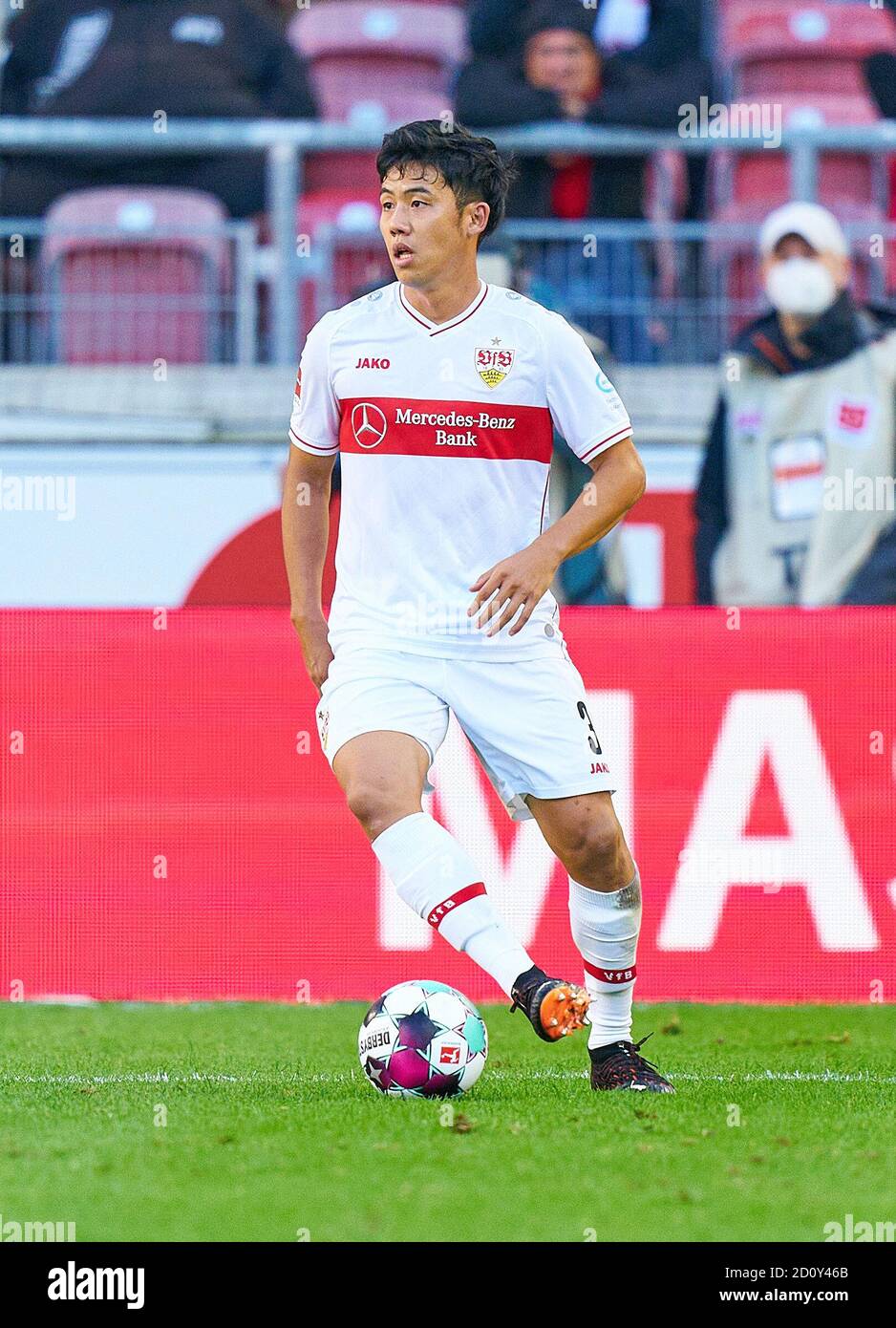 Wataru ENDO, VFB 3, VFB STUTTGART - BAYER 04 LEVERKUSEN 1-1 1.Deutsche Fußball-Liga , Stuttgart, 03. Oktober 2020, Spielzeit 2020/2021, Spieltag 03, © Peter Schatz / Alamy Live News - die DFL-VORSCHRIFTEN VERBIETEN DIE VERWENDUNG VON FOTOGRAFIEN als BILDSEQUENZEN und/oder QUASI-VIDEO - DFL Stockfoto