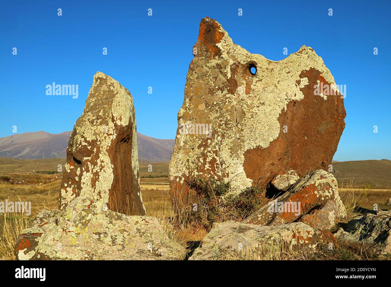 Carahunge, auch Armenisches Stonehenge genannt, ist eine prähistorische archäologische Stätte, die als eine der ältesten Astronomischen Observatorien der Welt gilt Stockfoto