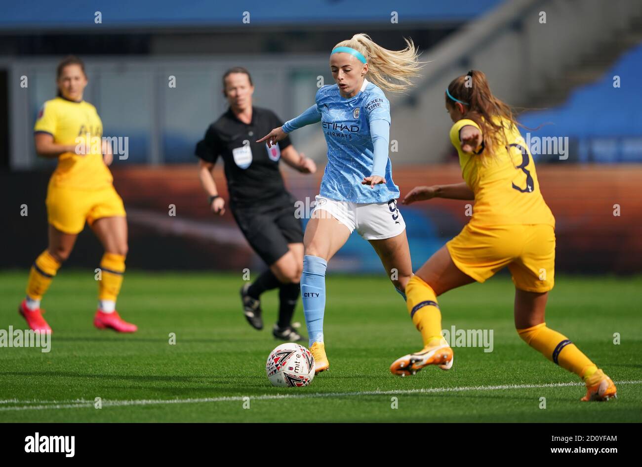 Chloe Kelly von Manchester City versucht beim Barclays FA Women's Super League-Spiel im Academy Stadium in Manchester einen Torschuss. Stockfoto