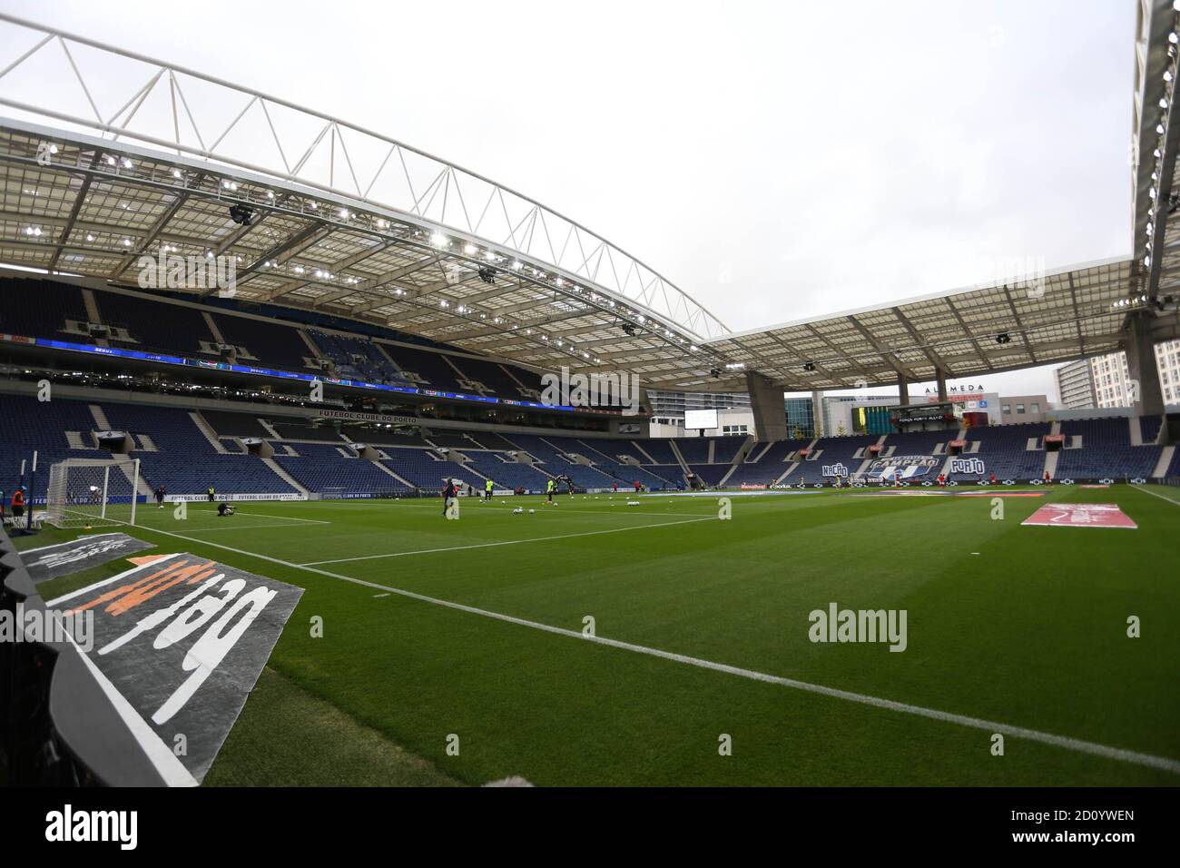 Gesamtansicht des Dragao Stadions vor der portugiesischen Meisterschaft, Liga NOS Fußballspiel zwischen FC Porto und Maritimo am 3. Oktober 2020 in Estadio Stockfoto