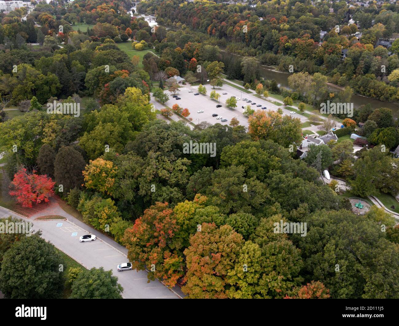1. Oktober 2020, Springbank Park in London, Ontario, Kanada. Luftaufnahme vom Bahnhof und Parkplatz. Luke Durda/Alamy Stockfoto