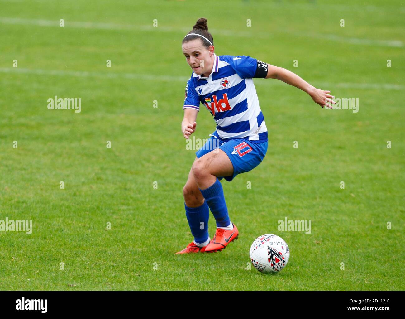 Dagenham, Großbritannien. Februar 2018. DAGENHAM, ENGLAND - 03. OKTOBER: Natasha Harding von Reading FC Women in Aktion während des Barclays FA Women Super League Spiels zwischen West Ham United Women und Reading Women im Chigwell Construction Stadium am 04. Oktober 2020 in Dagenham, England Credit: Action Foto Sport/Alamy Live News Stockfoto