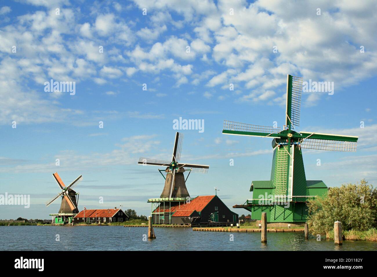 Historische Windmühlen in Zaanse Schans, Niederlande Stockfoto