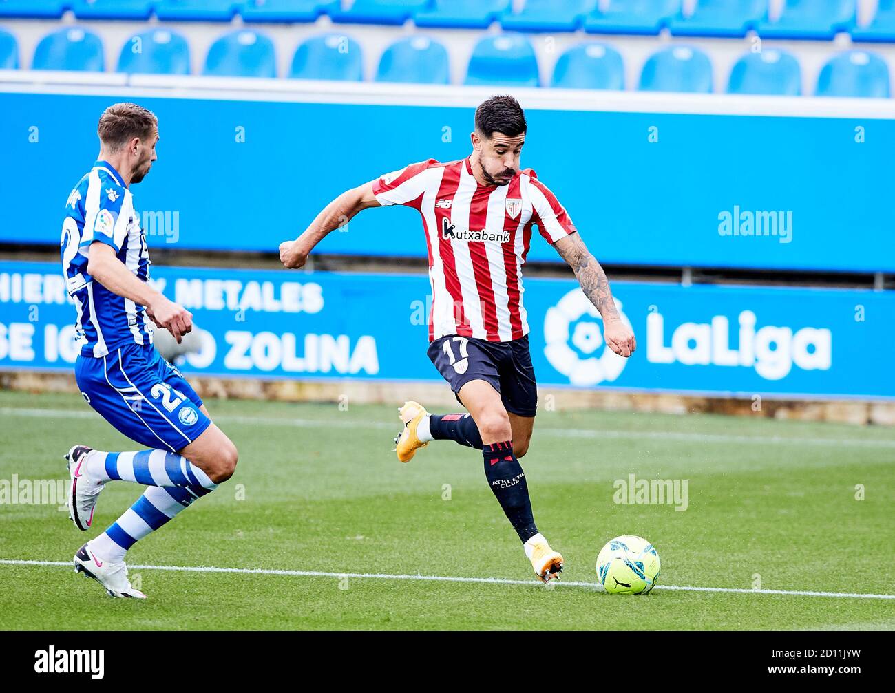 Yuri Berchiche vom Athletic Club während der spanischen Meisterschaft La Liga Fußballspiel zwischen Deportivo Alaves und Athletic Club De Bilbao o Stockfoto