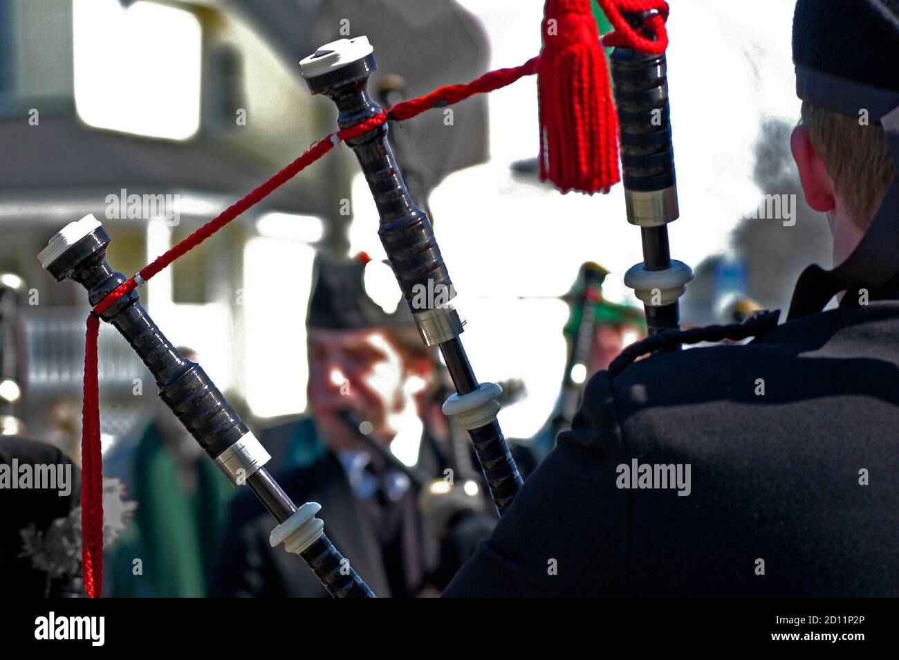 Dudelsackspieler spielt die Dudelsackpfeife Stockfoto