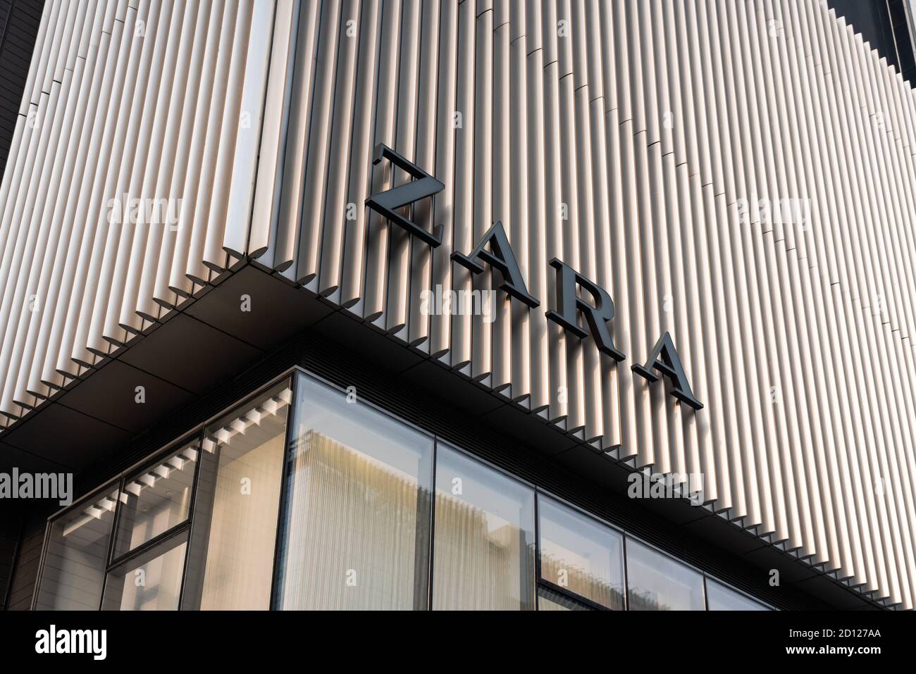 Das spanische Zara-Logo des Modehändlers in Shenzhen. Stockfoto