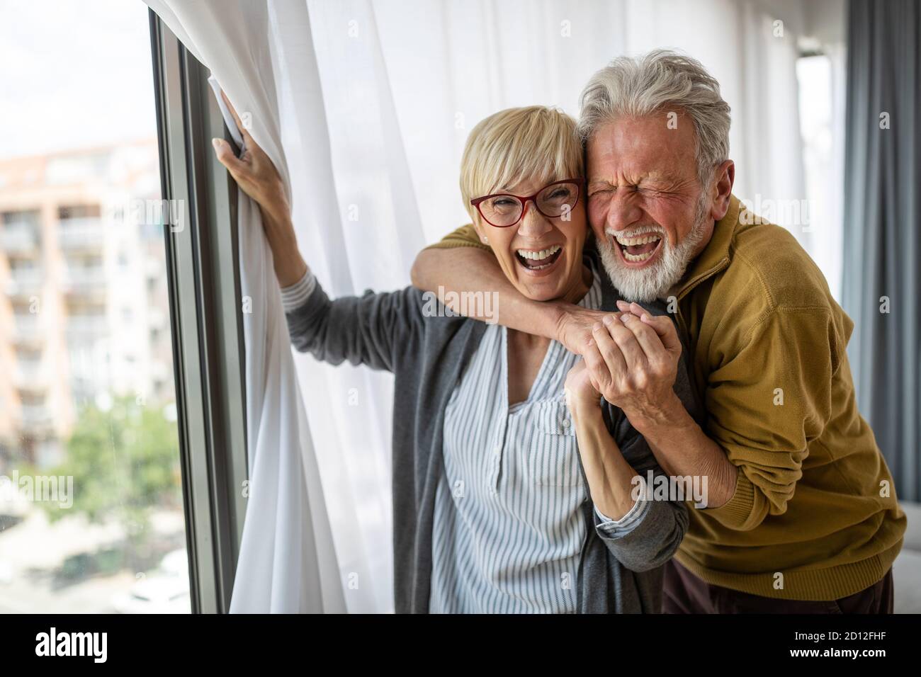 Freundliche senior Paar das Leben genießen und Zeit miteinander zu verbringen Stockfoto