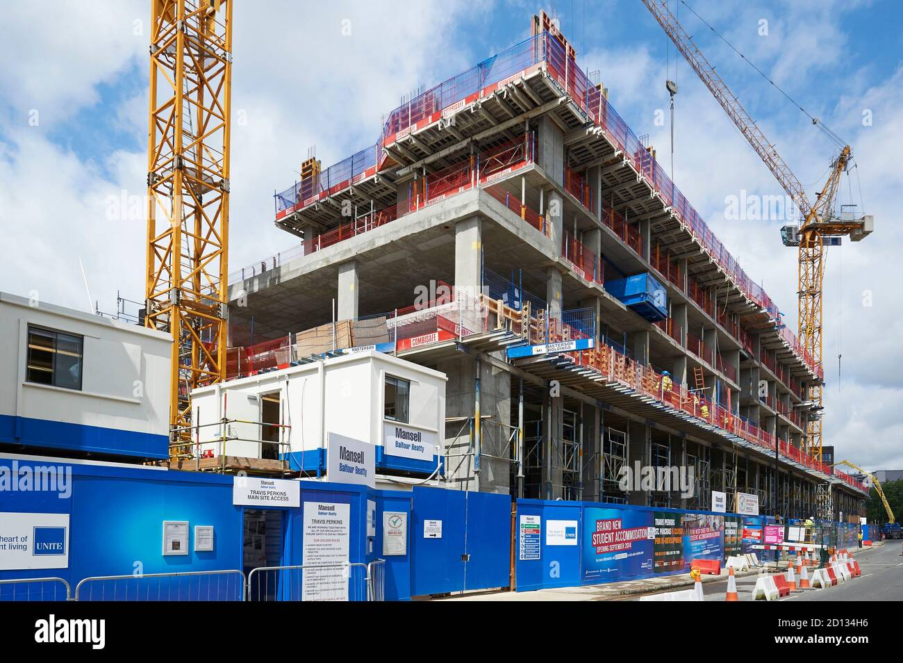 UK Bauindustrie bei der Arbeit - Gebäude Wohnungen, Nord-London Großbritannien Stockfoto