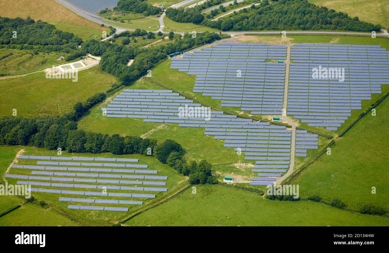 Solar Farm, South West England, UK, aus der Luft geschossen Stockfoto