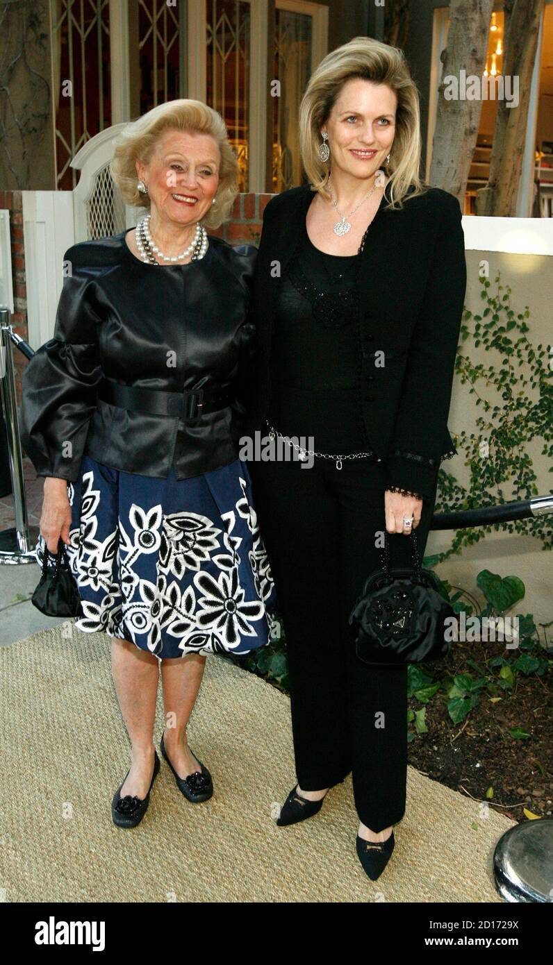 With His Daughter Nancy Stockfotos Und Bilder Kaufen Alamy